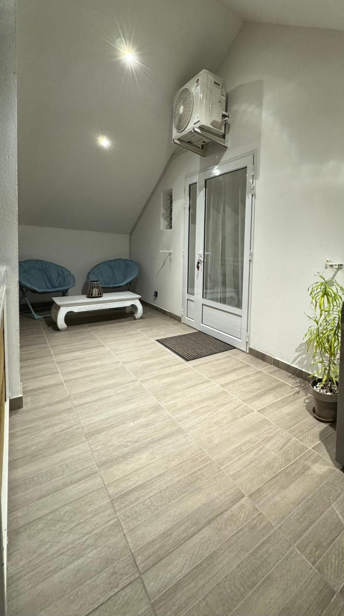 Grand Studio Charmant, Tout Equipe… Saint-Denis Dış mekan fotoğraf